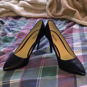Never worn. MICHAEL Michael Kors black high heels.